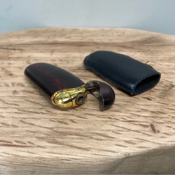 ⚫️ Vintage Lighter With Original Soft Case - Unique Look & Colors - Collectible - Picture 6 of 14